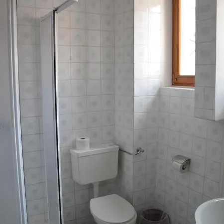 Han/Misafirhane Kronenwirt Gurk