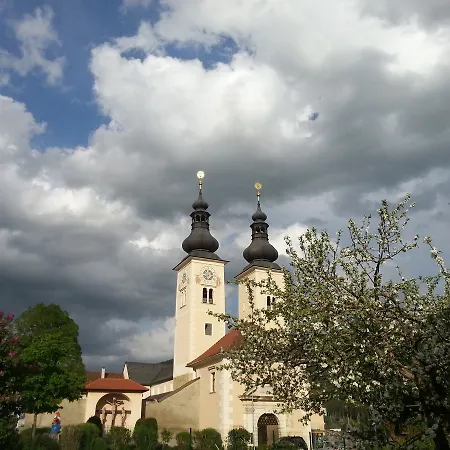 Han/Misafirhane Kronenwirt Gurk