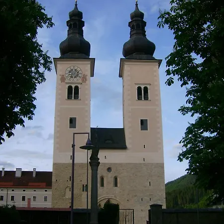 Kronenwirt Inn
